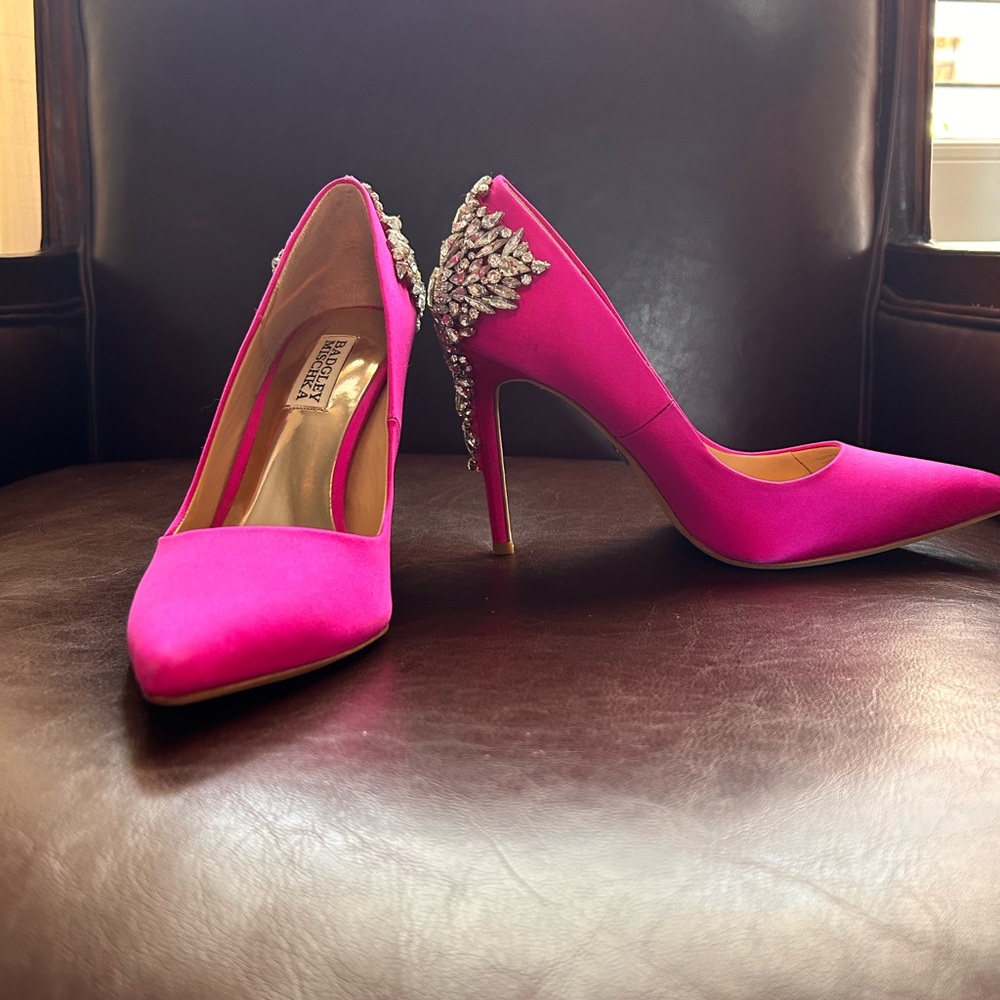 Badgley Mischka crystal embellished heels. Excellent condition.